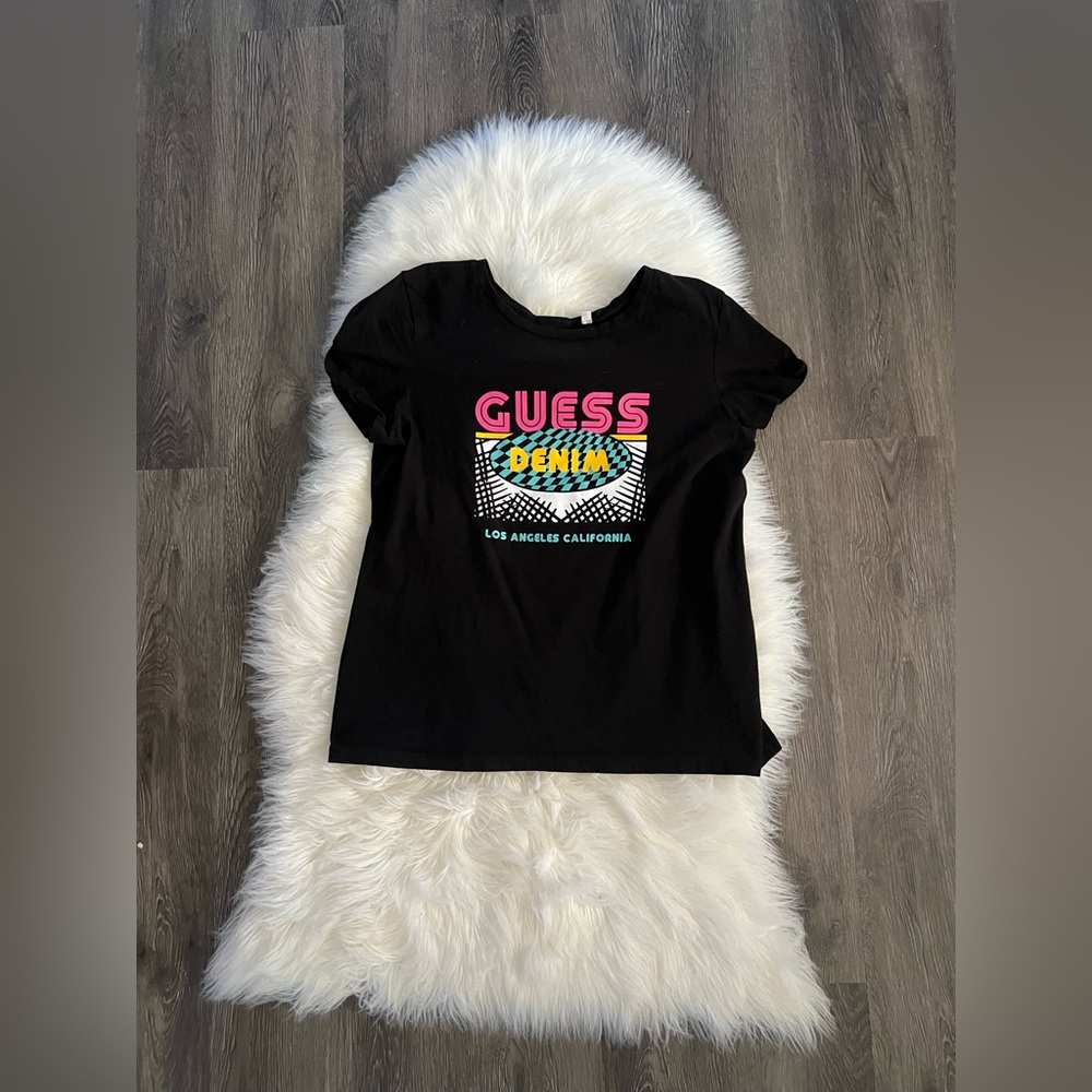 Black short sleeve